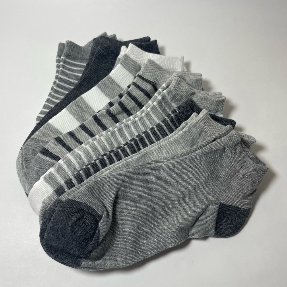 Boys Low-Cut Sock Pack - NWOT Shoe Size 4-7kids